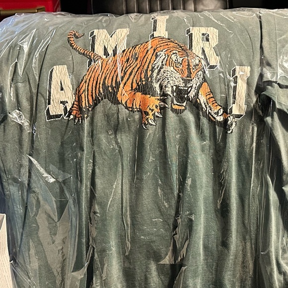 VINTAGE AMIRI TIGER TEE WORN ONCE ON 10/29 FOR 3 HRS! DRY CLEANED (LIKE NEW) - Picture 5 of 5